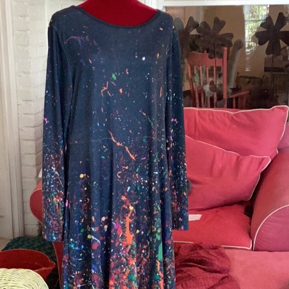 A splash of color - Picture 2 of 10